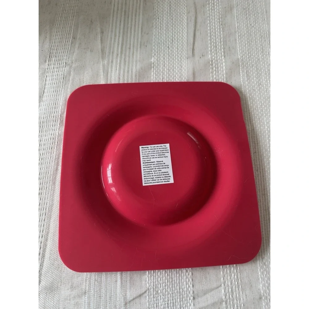 Red Silicone Pet Food Licking Mat‎ 10x10